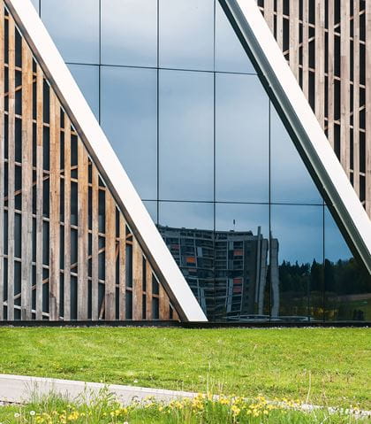 Aussteigen Westside Gebaeude