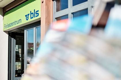 Reisen-Reisezentrum-Koeniz-Eingang