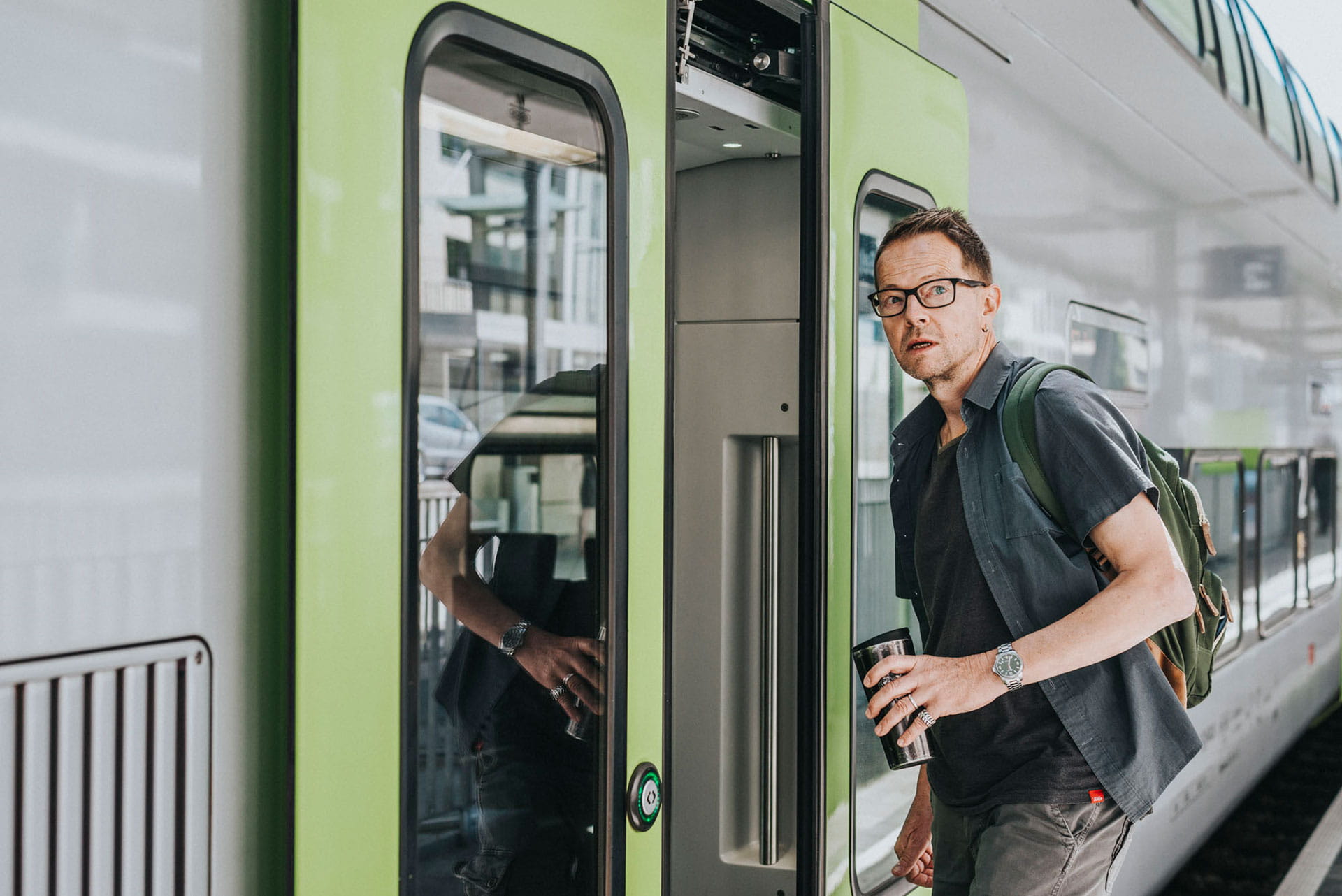 Unterwegs-Baenz-Friedli-Einsteigen1