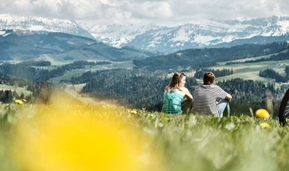 Aussteigen in Röthenbach i.E. - Blick aufs Emmental Aussteigen in Röthenbach i.E. - Blick aufs Emmental