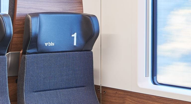 BLS MIKA Innenaufnahmen 1. Klasse