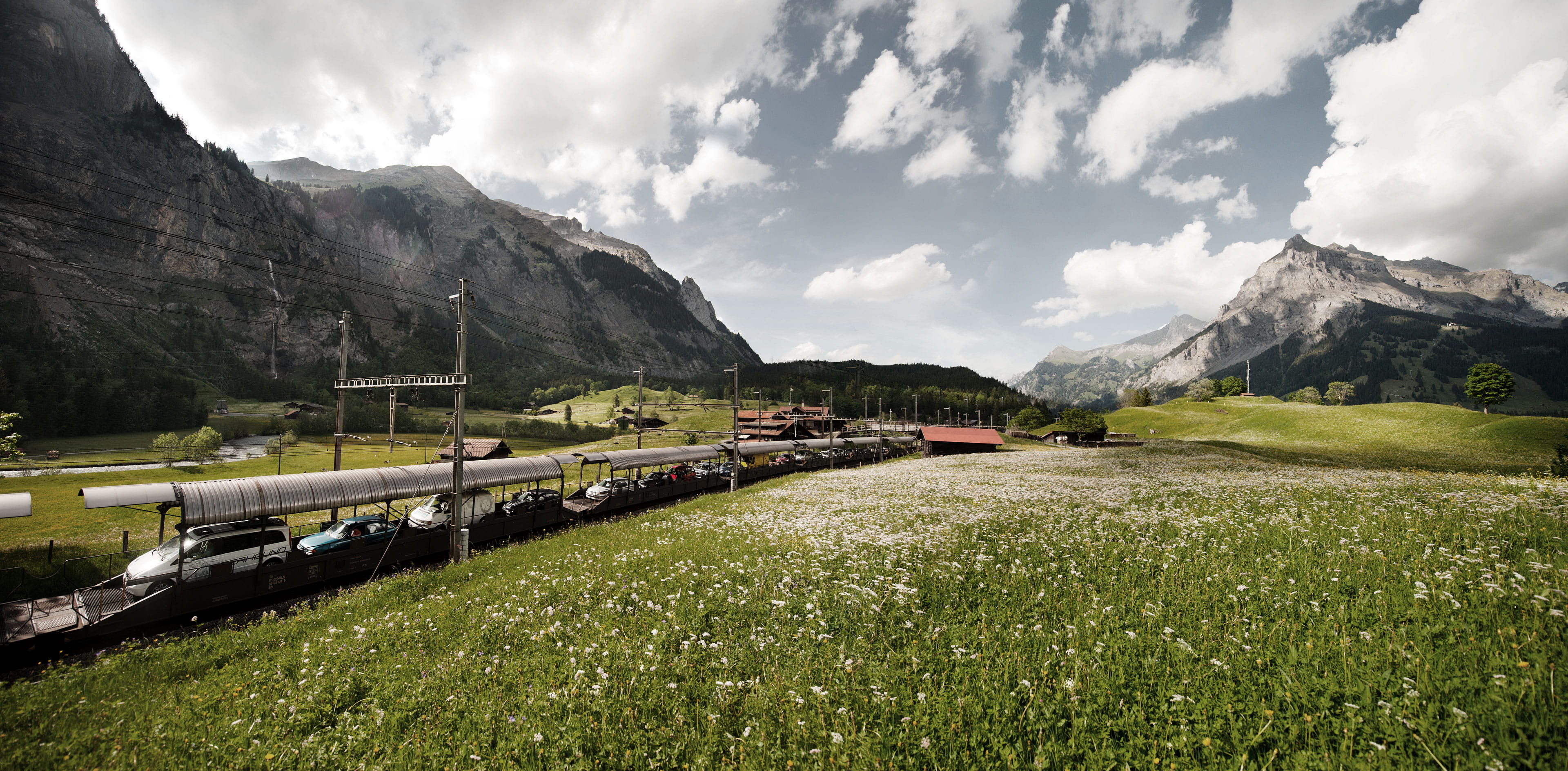 BLS Autoverlad Lötschberg Schneller ins Wallis BLS AG