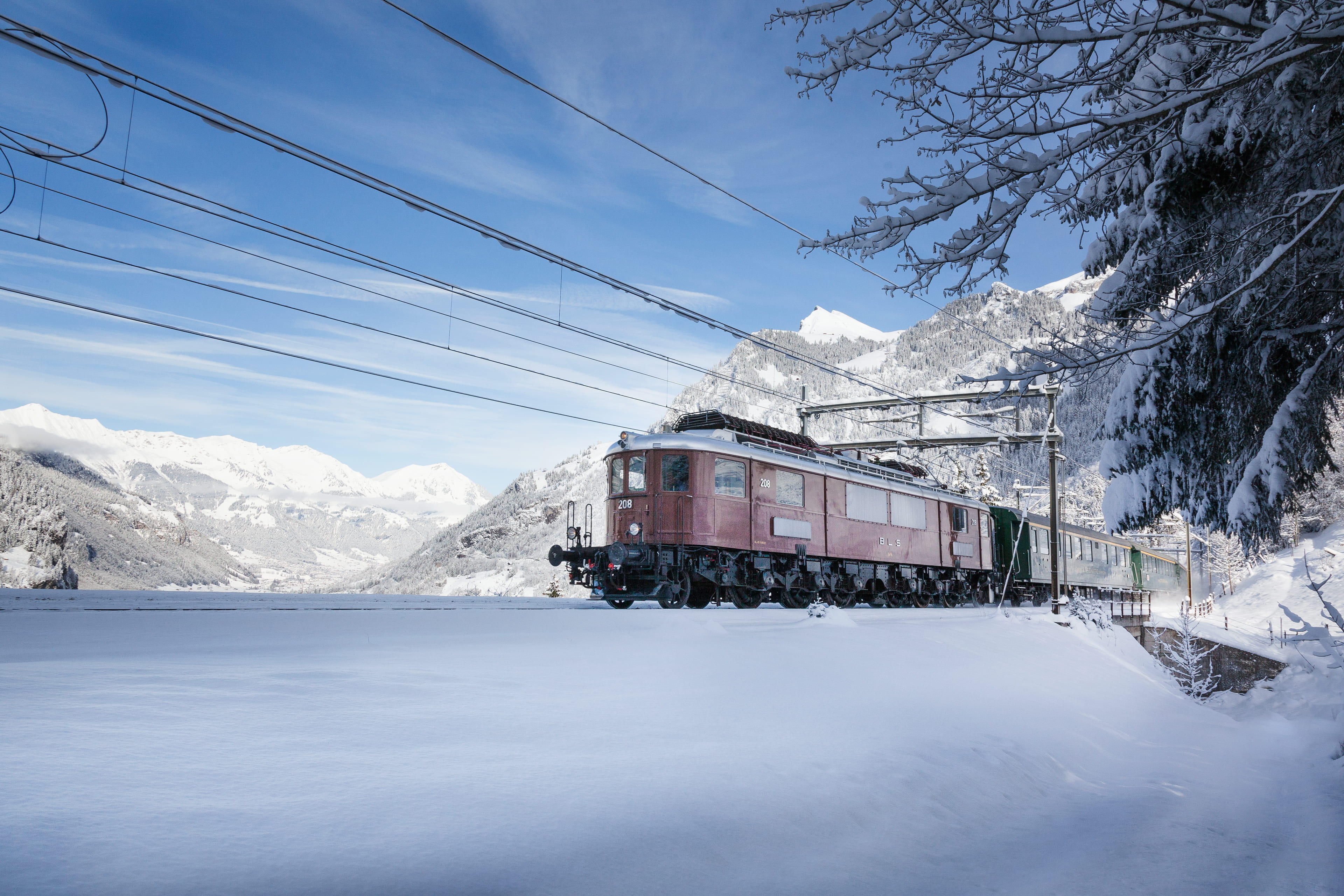 Historic vehicles - Ae015 Ae6/8 locomotive - charter & fleet