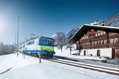 Re 420 Goldepass bei Oberwil
