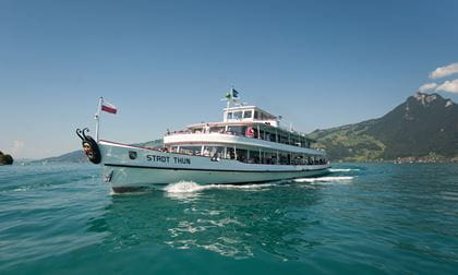 MS Stadt Thun vor Spiez