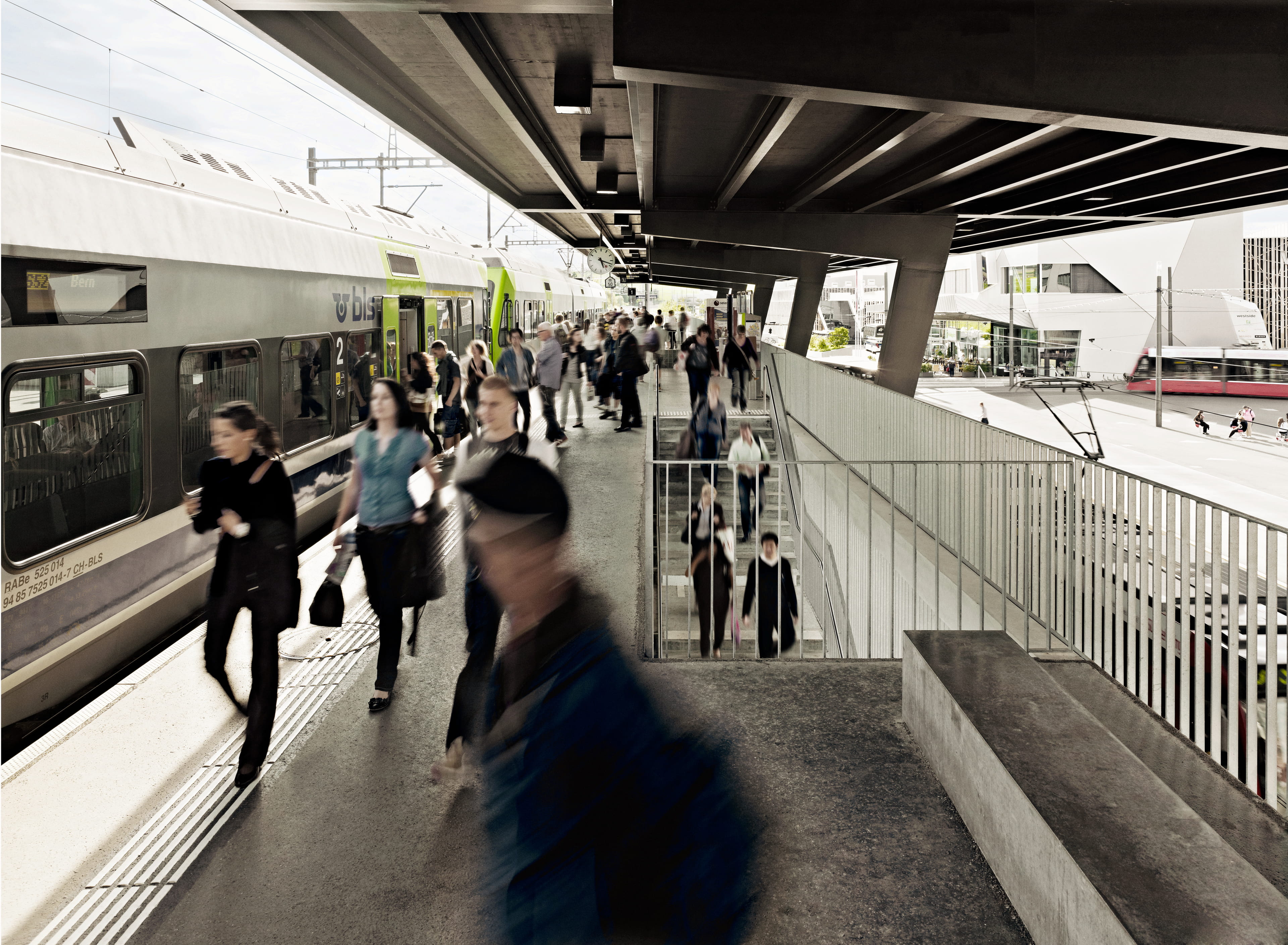 Bahnhof, Bern-Bruennen-Westside