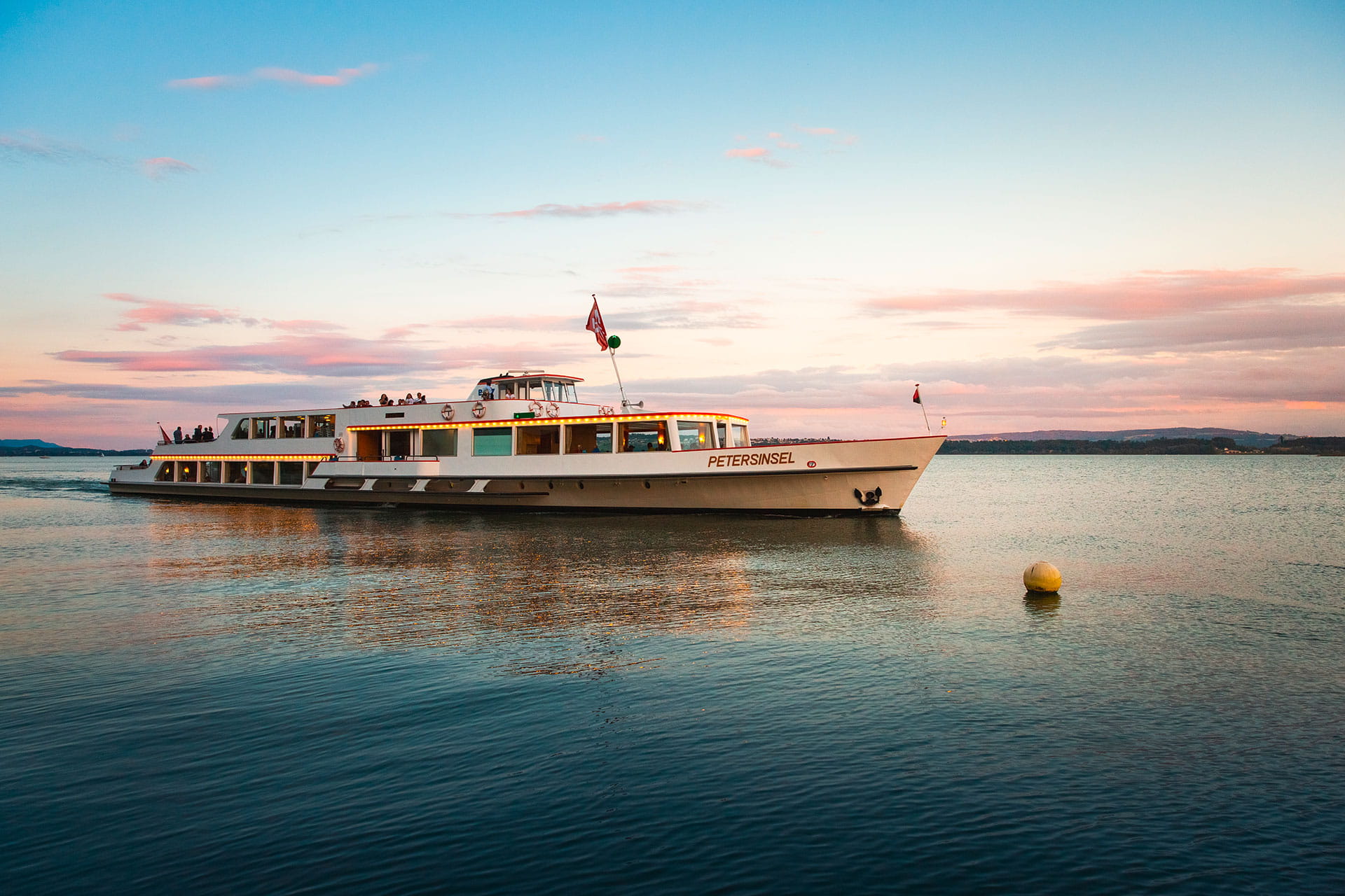 Motorschiff Petersinsel auf dem Bielersee