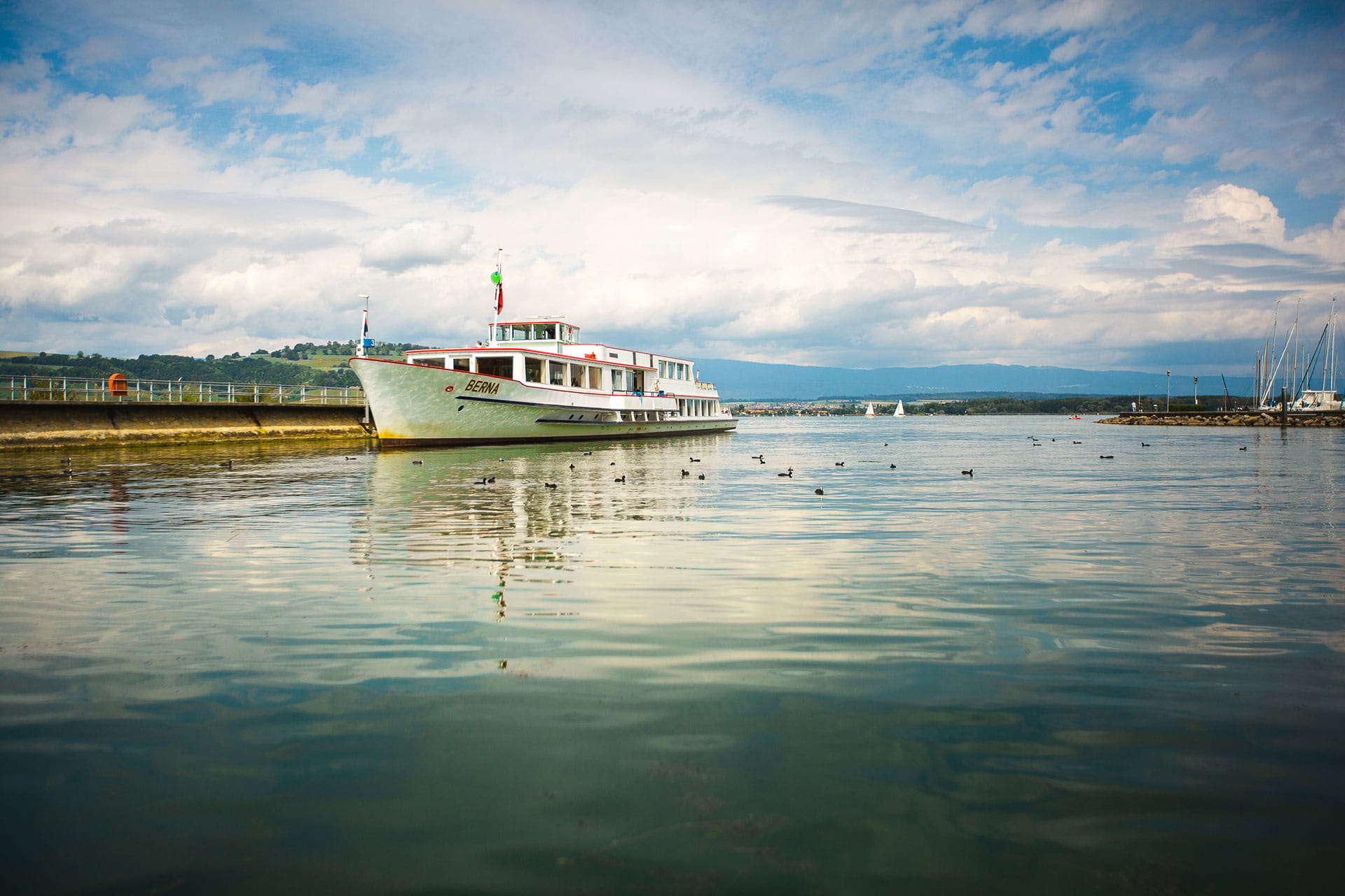 MS Berna auf der drei-Seen-Schifffahrt