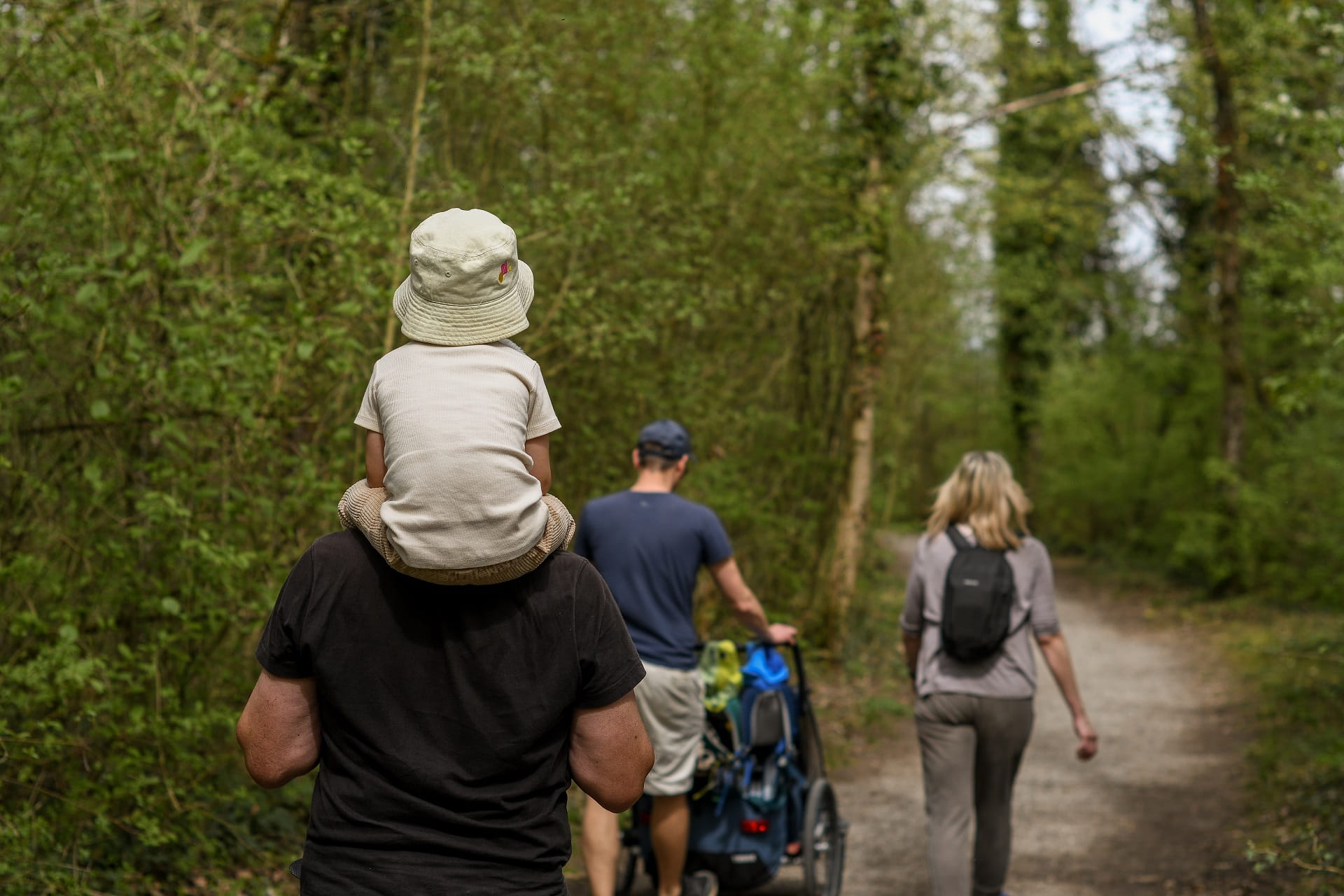 Familienwanderung auf dem Rätselweg Bibersuche Aarberg-Lyss