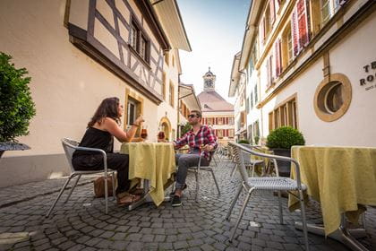 Apéro im Städtchen Murten