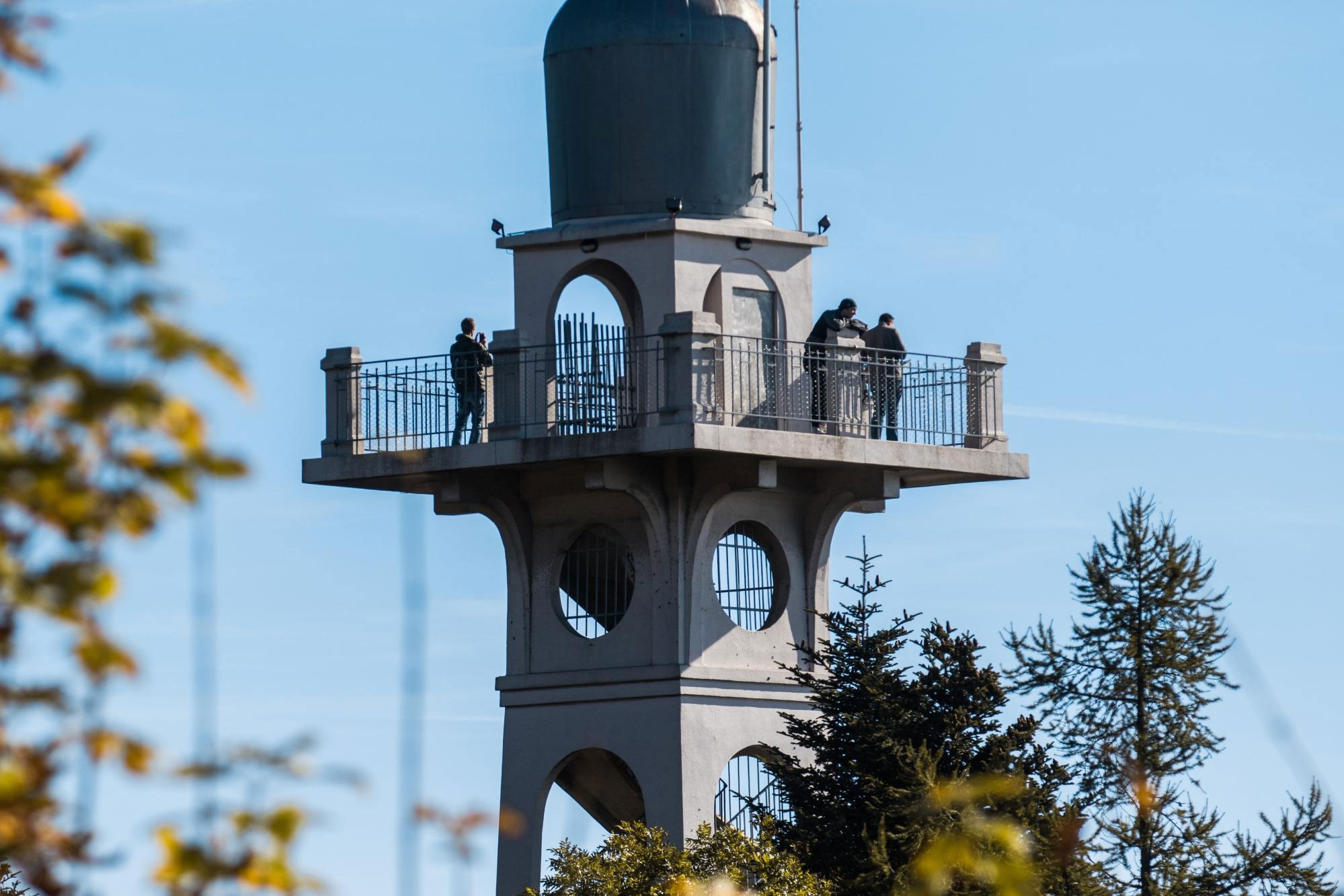 Aussichtsturm auf dem Chaumont bei Neuenburg