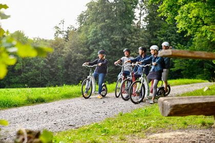Mit dem ETrotti die idyllische Natur des Emmental geniessen.