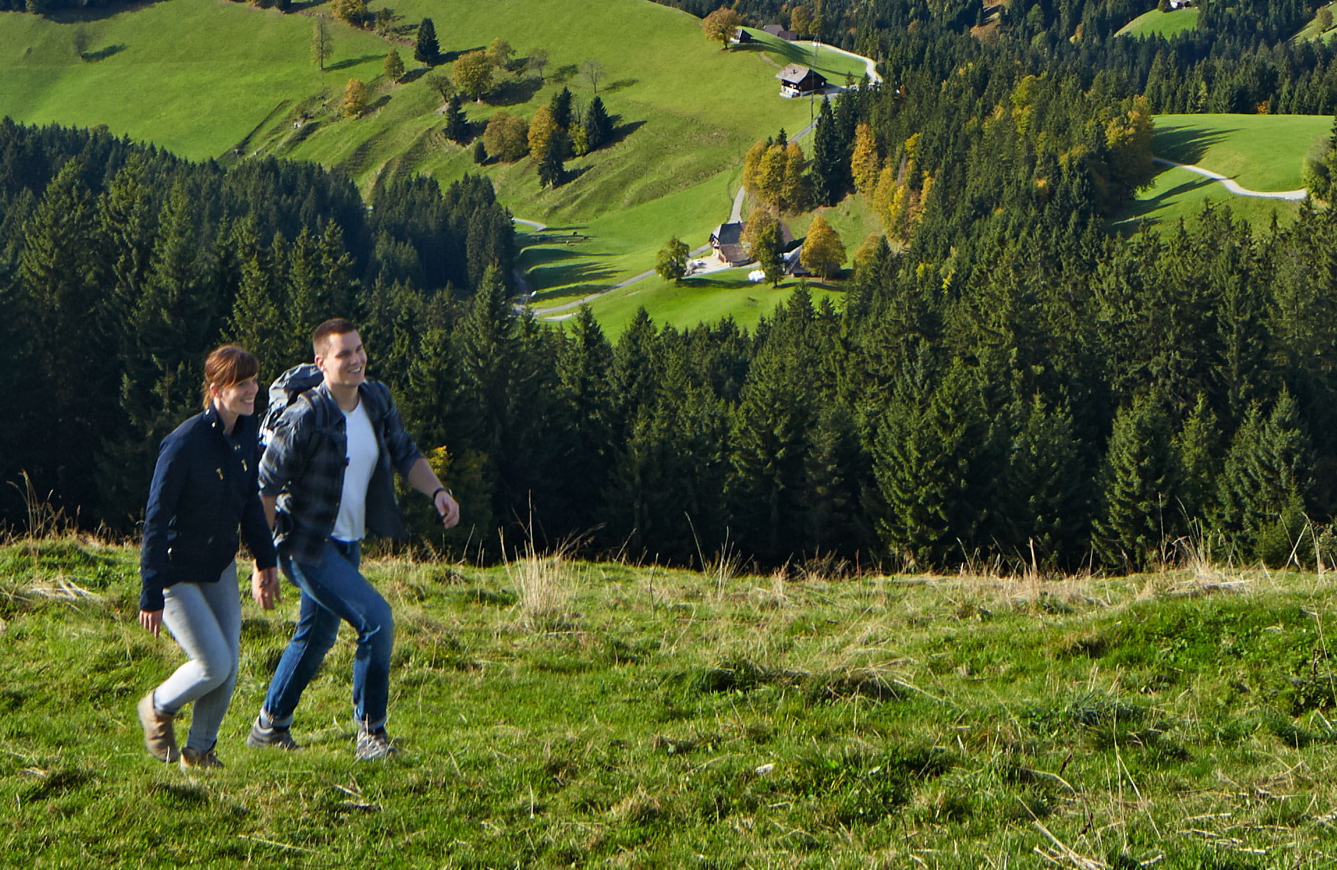 Wandern auf dem Themenweg Beat Feuz