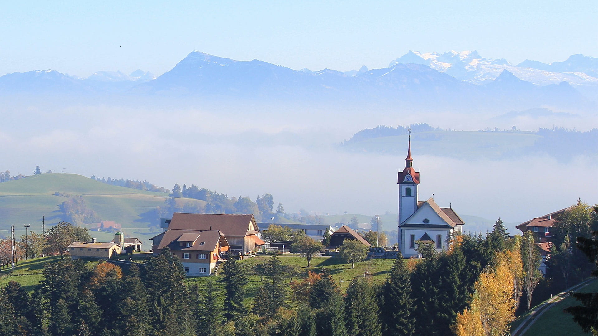 Mit dem BLS Wanderbus ins idyllische Menzberg.