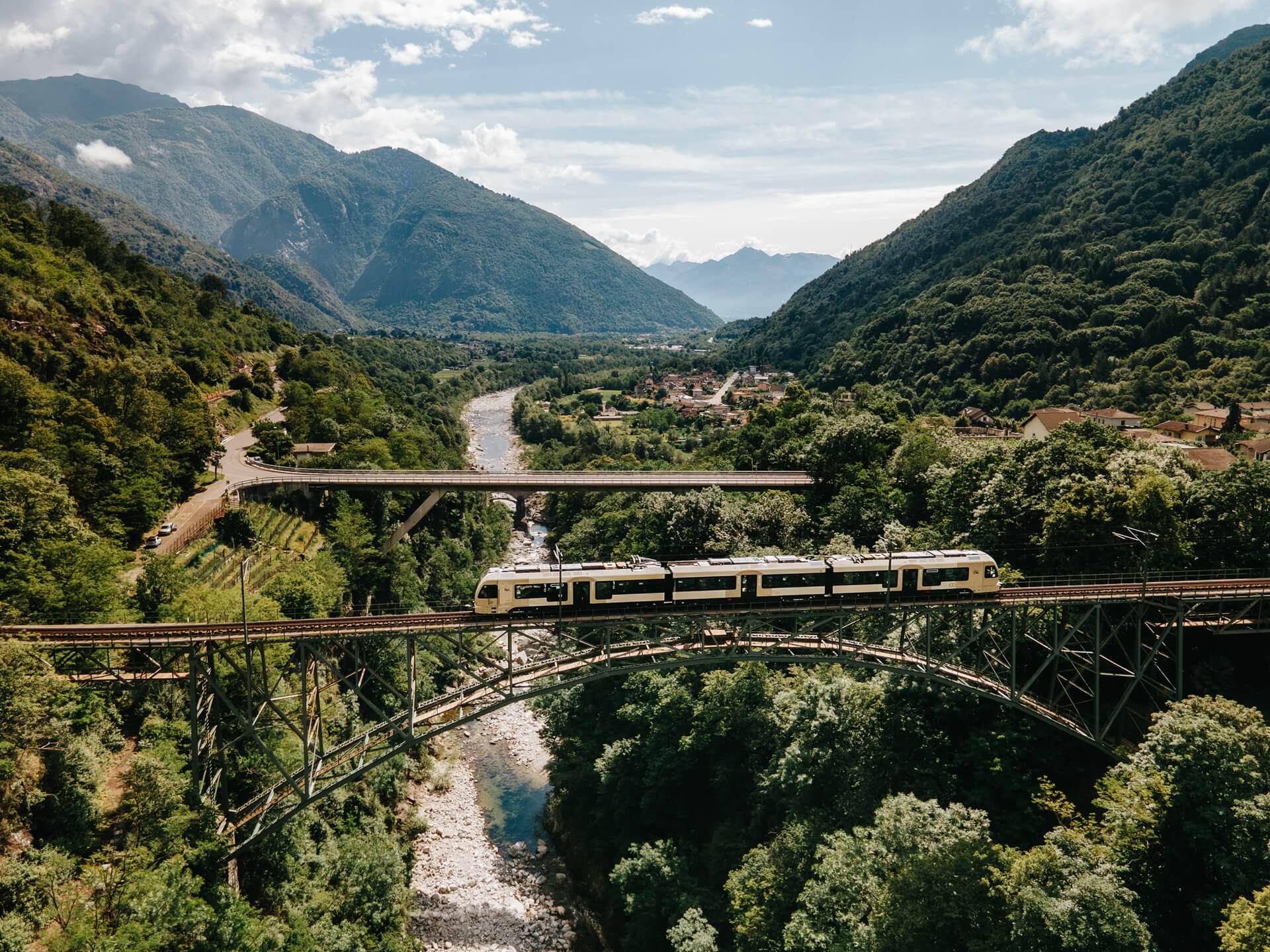 Ferrovia Centovalli Valle Vigezzo
