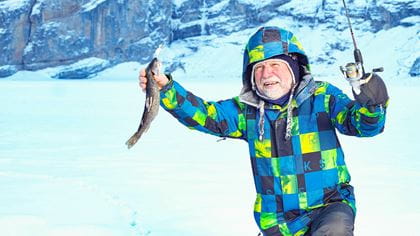 Eisfischen am Oeschinensee ob Kandersteg