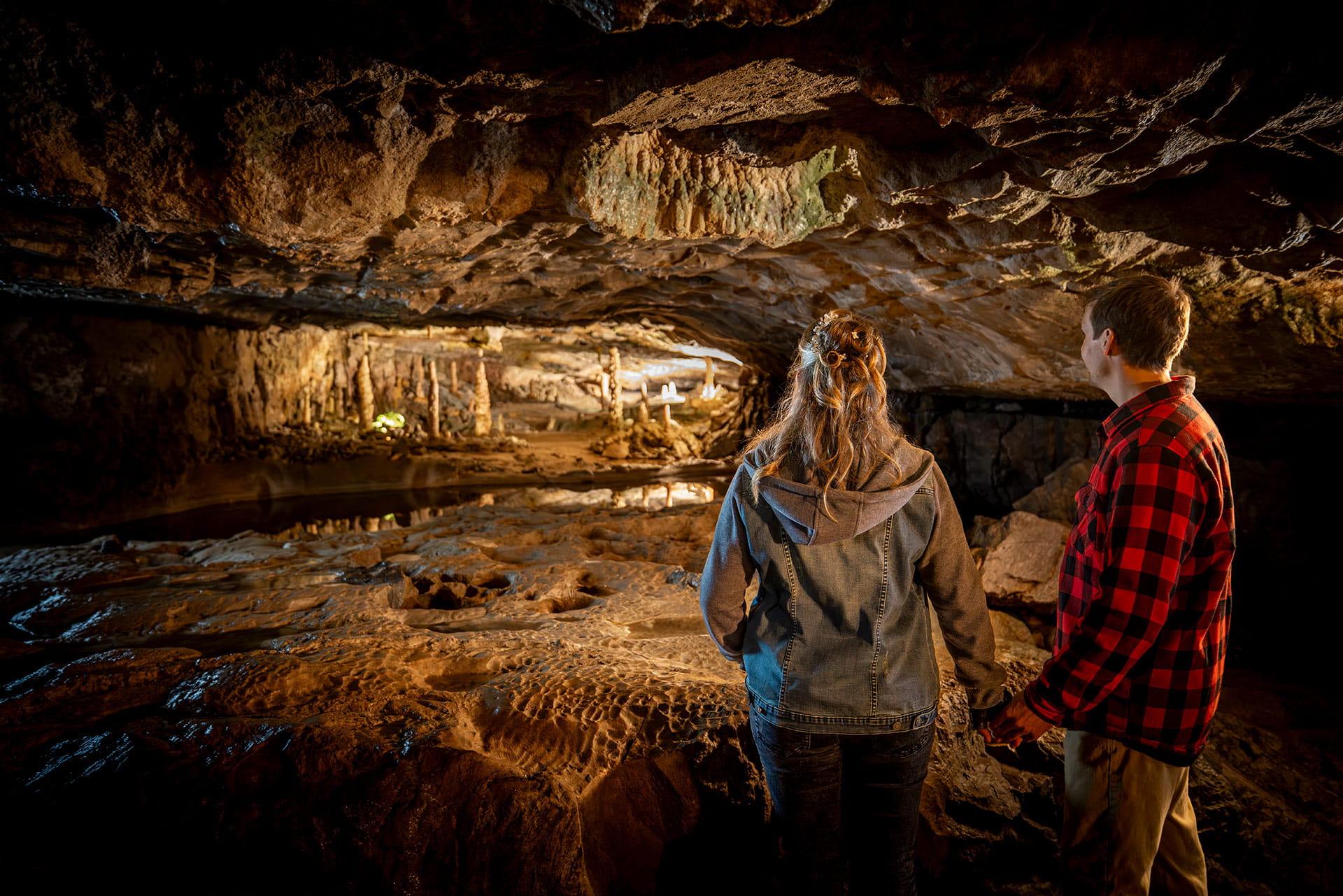 Pärchen in den St. Beatushöhlen