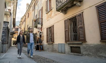 Spaziergang durch die Altstadt von Domodossola  Spaziergang durch die Altstadt von Domodossola