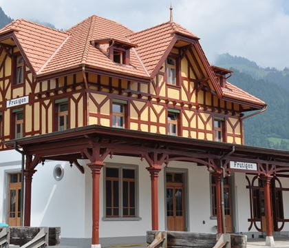 Historischer Bahnhof Frutigen in neuem Gewand.