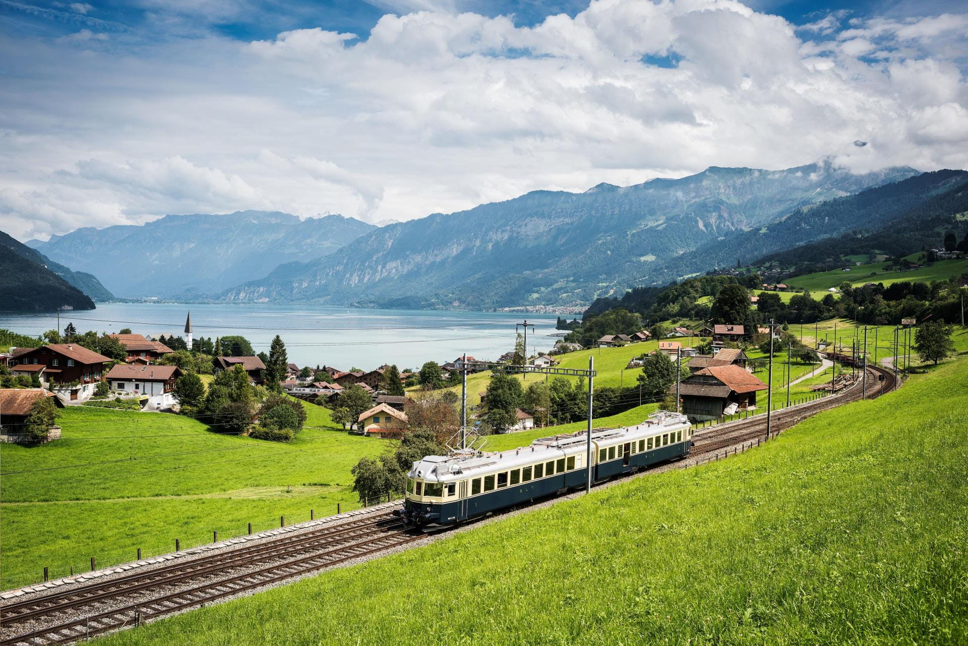 Der Blaue Pfeil bei Faulensee