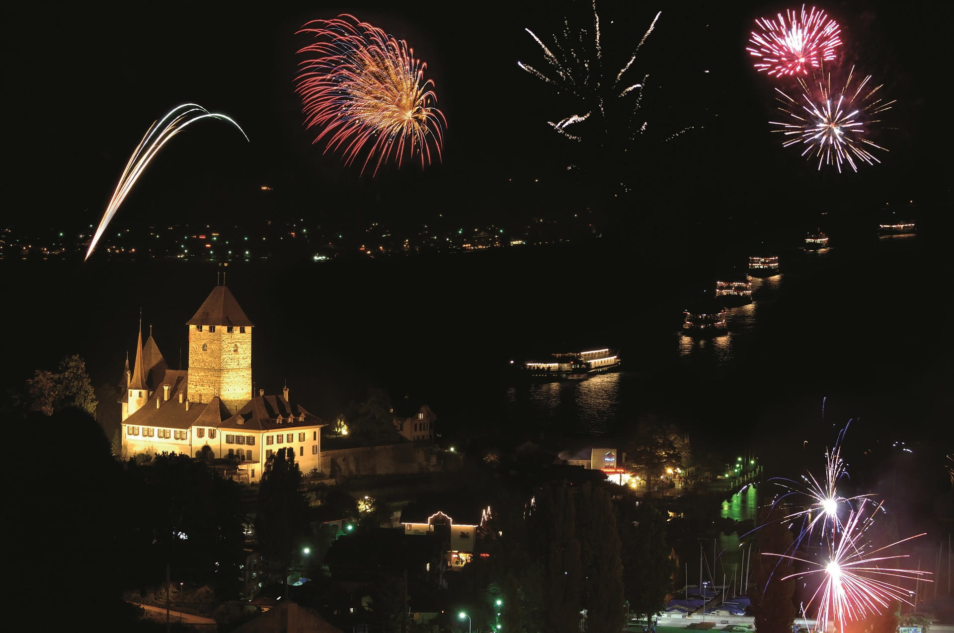 1. August Flottenparade auf dem Thunersee Events