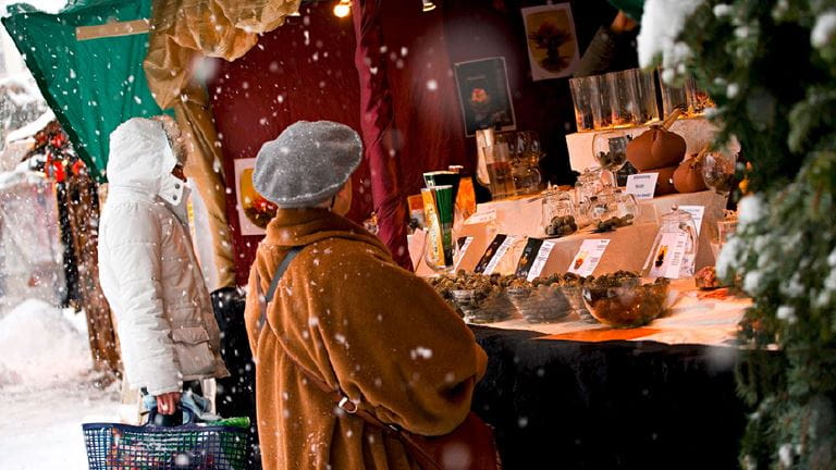 Weihnachtsmarkt Thun Marktstand Weihnachtsmarkt in Thun