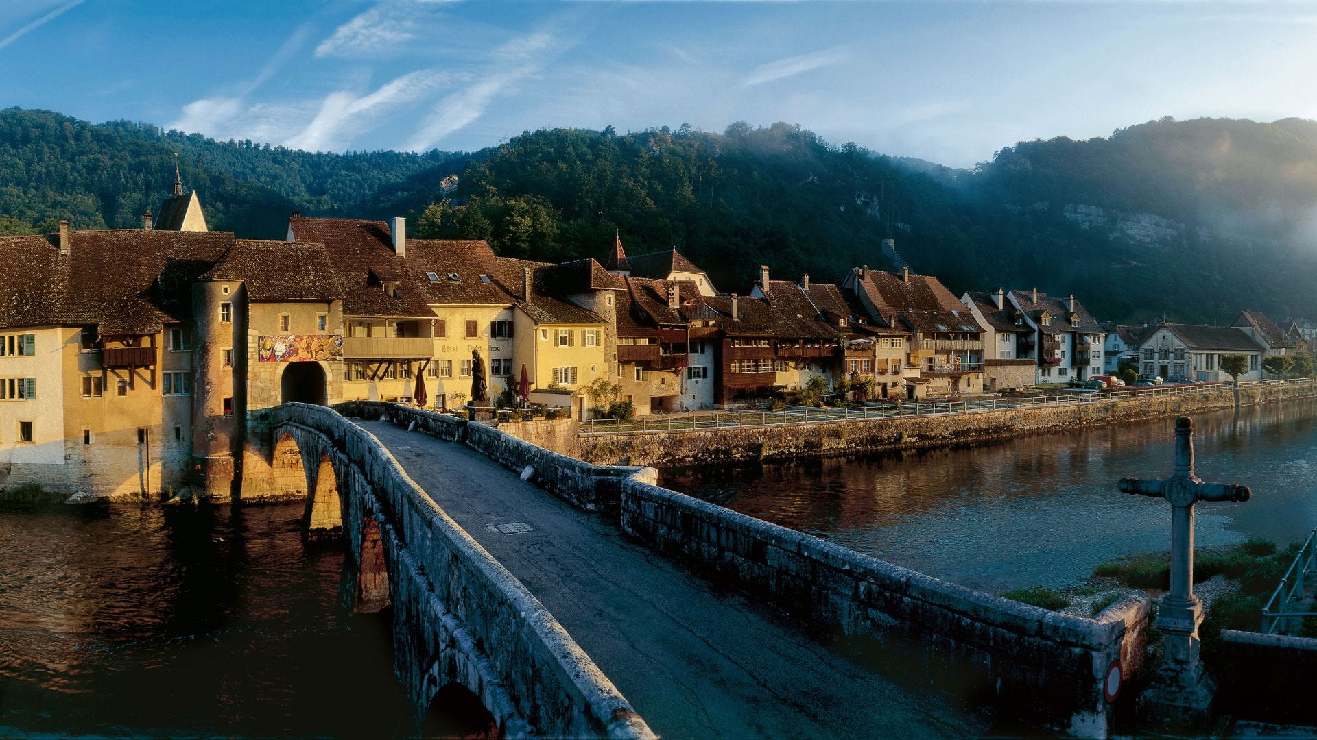 Wandern Au fils du Doubs St Ursanne