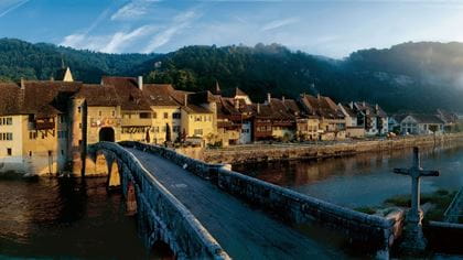 Wandern Au fils du Doubs St Ursanne