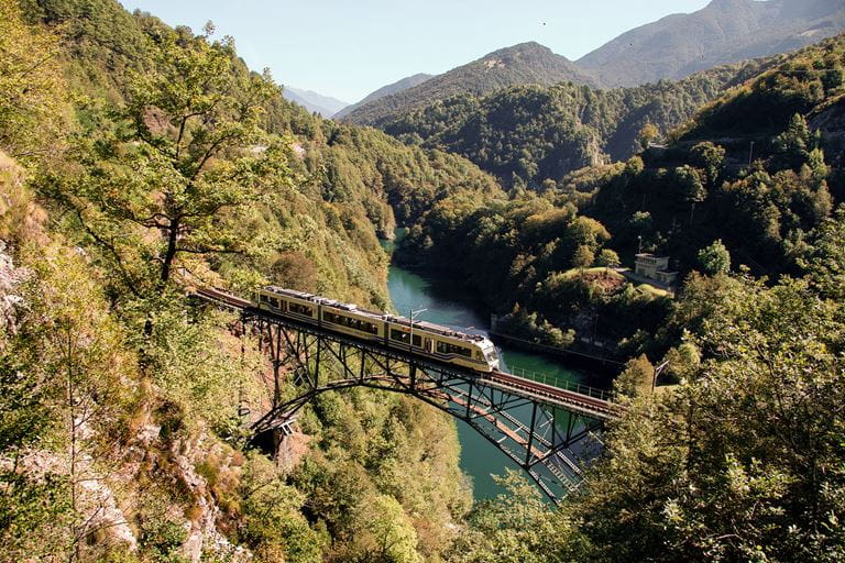 Bahnrundreise Centovalli Bahn