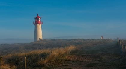 Sylt Leuchtturm im Morgennebel