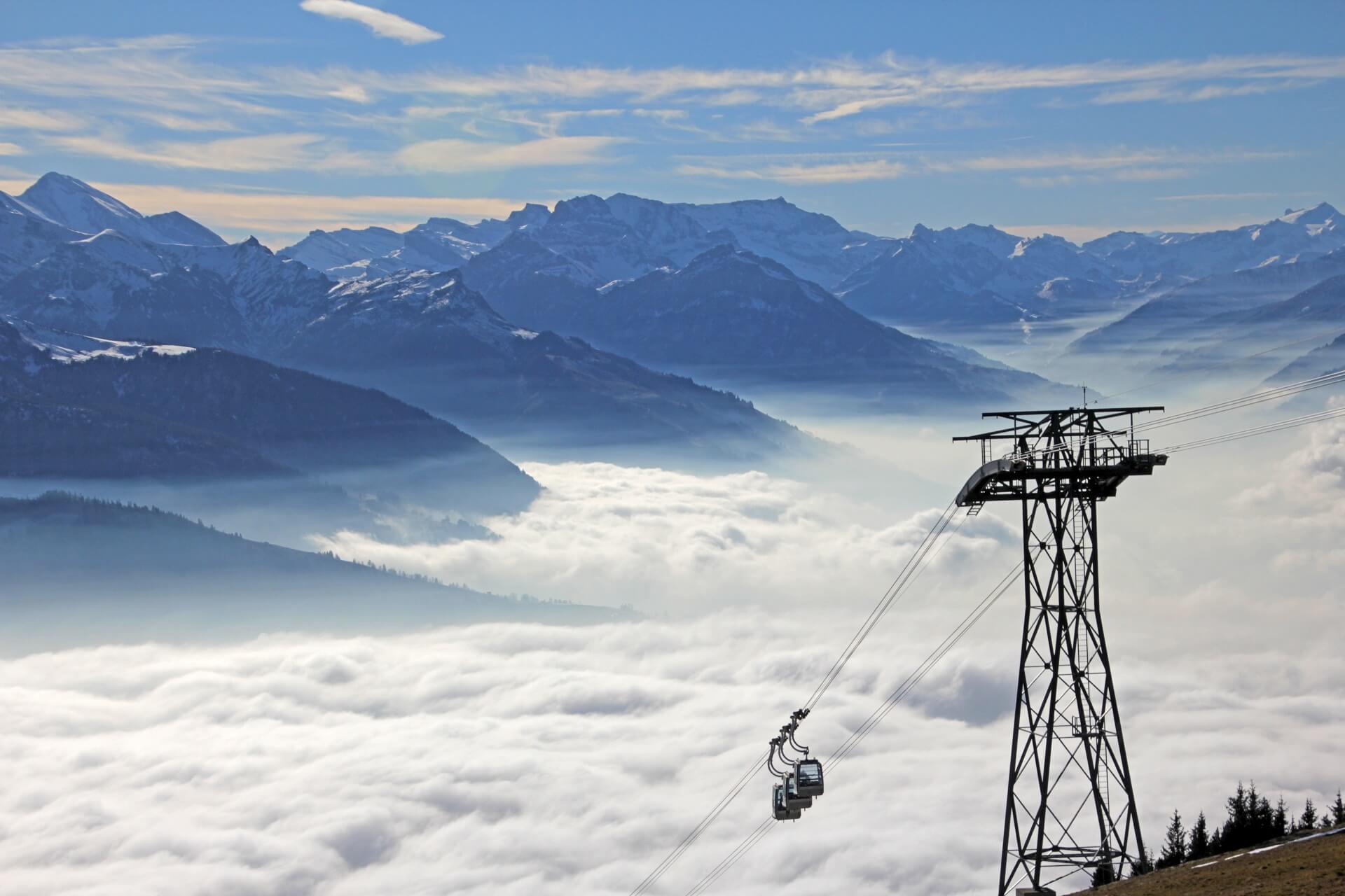Niederhorn Nebelmeer Gondeln