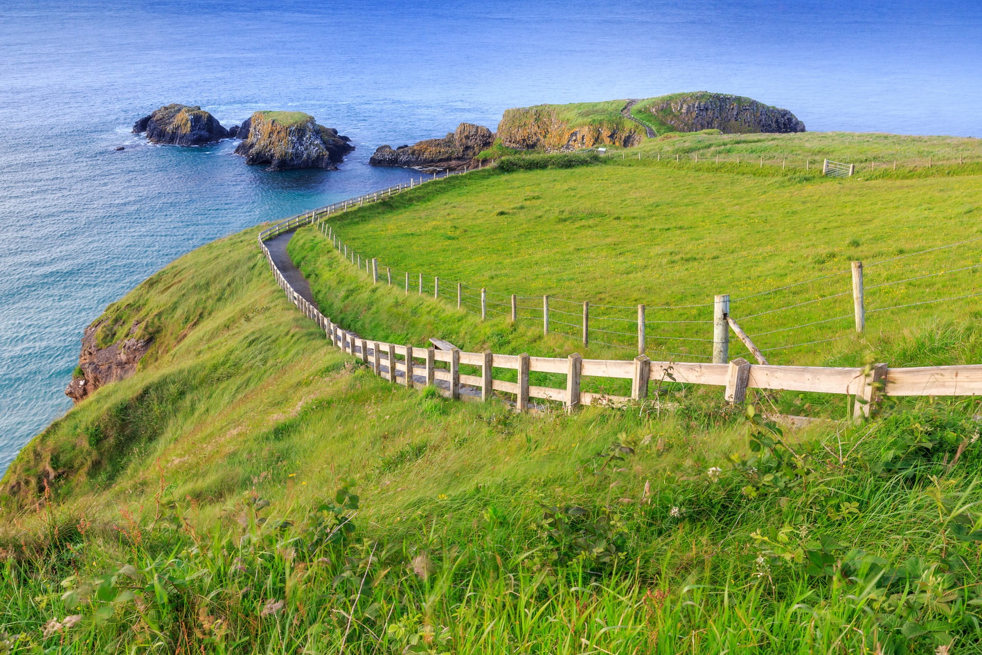 Irland Felsen bei der Carrick-a-Rede Brücke