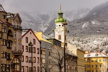 Innsbruck Altstadt AdobeStock_231251901