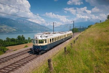 Blauer Pfeil Weinzug