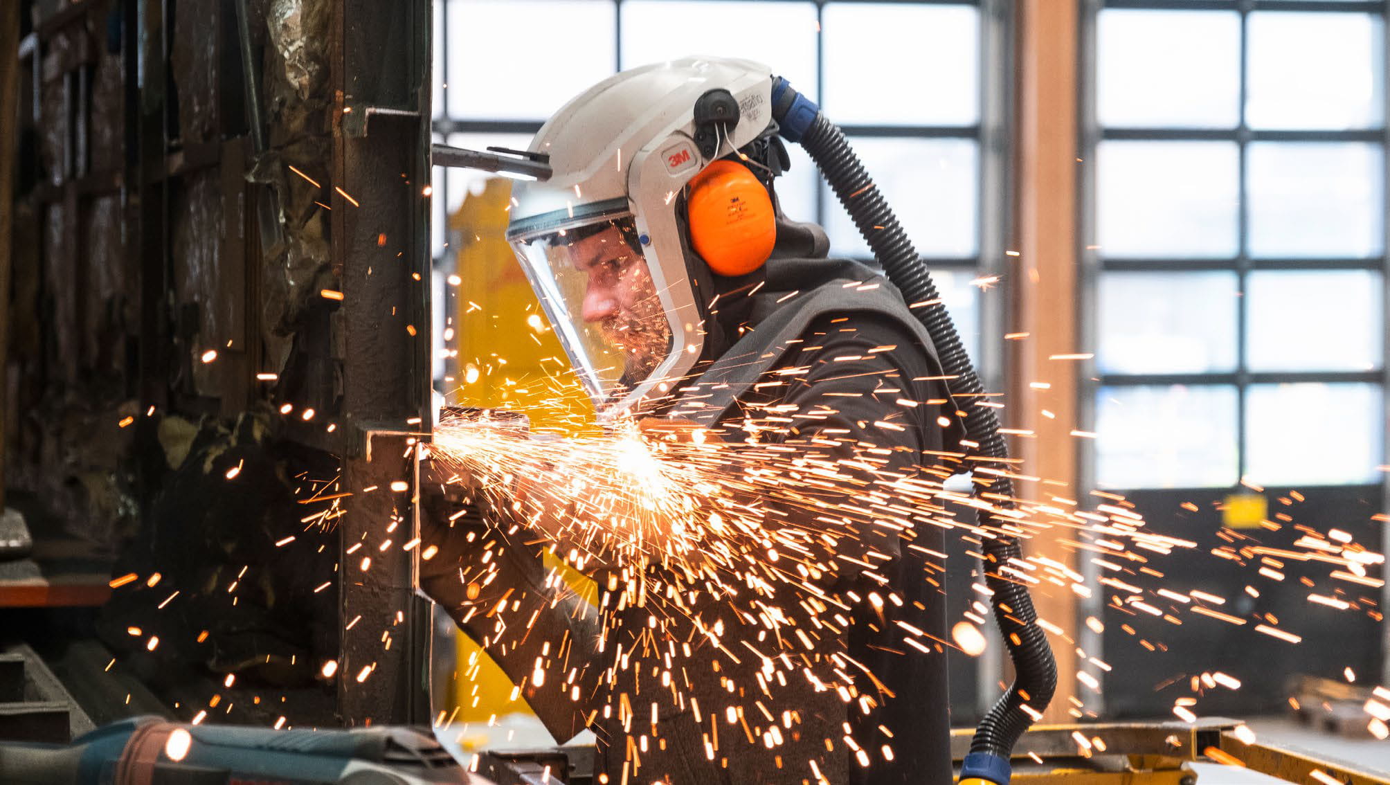 Umbauarbeiten an einem Wagenkasten