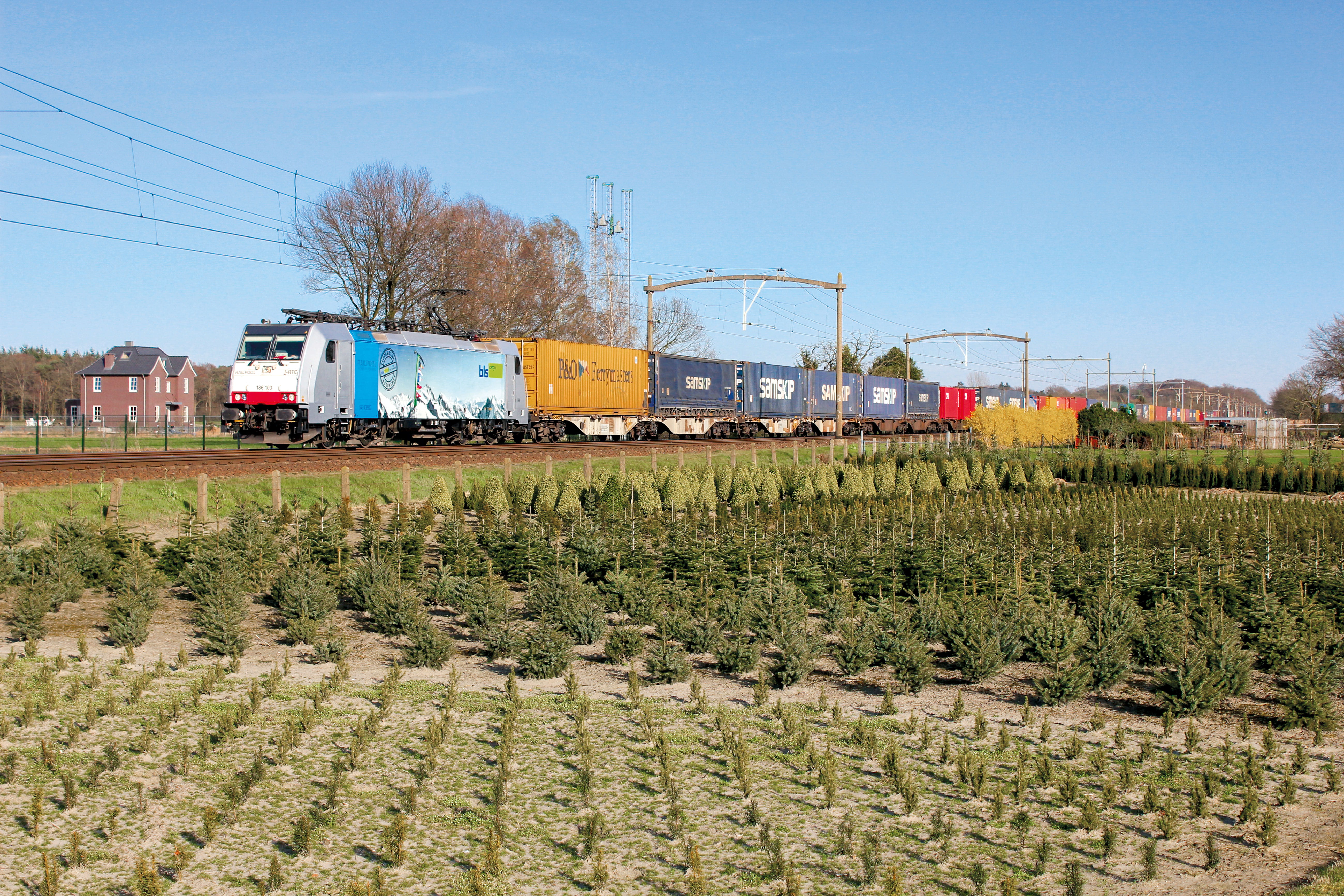 BLS Cargo Re186 für ERS in Dorst, Niederlande