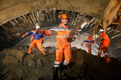 Durchschlag im Rossäuserntunnel