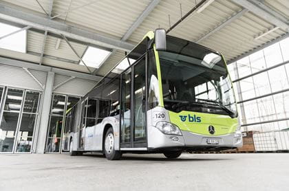 Hybridbus01