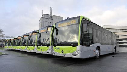 FahrzeugparadeBusland2jpgblsch
