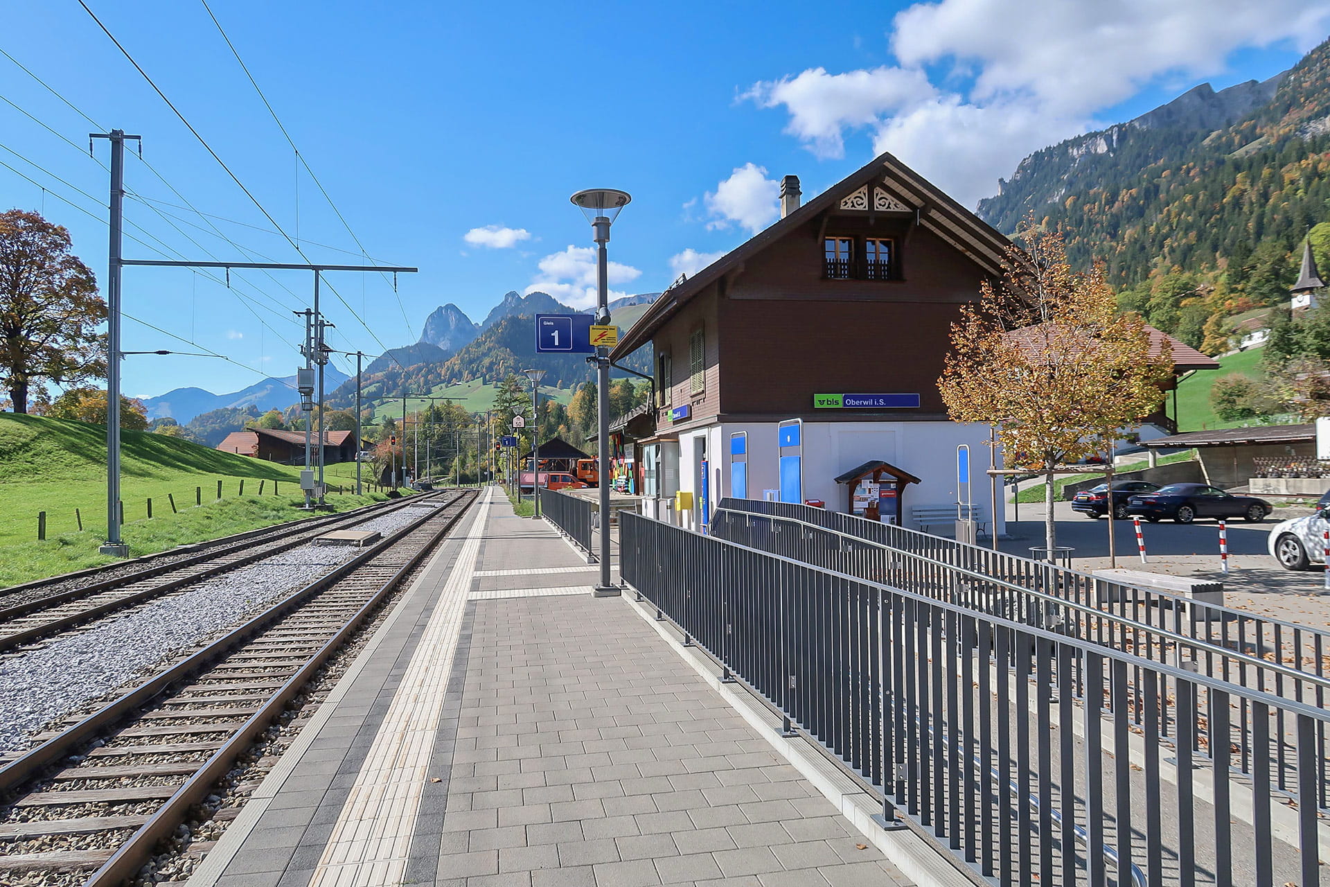 Bahnhof Oberwil im Simmental, Perron 1