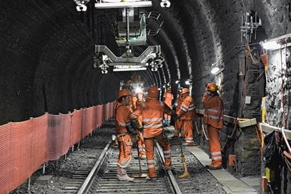 Bauarbeiten im Tunnel im Sommer 2019
