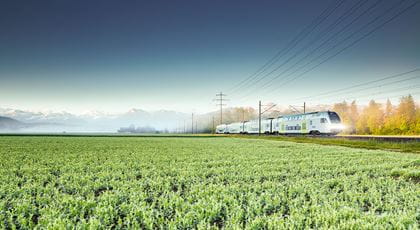 Doppelstockzug MUTZ zwischen Lanzenhäusern und Schwarzenburg