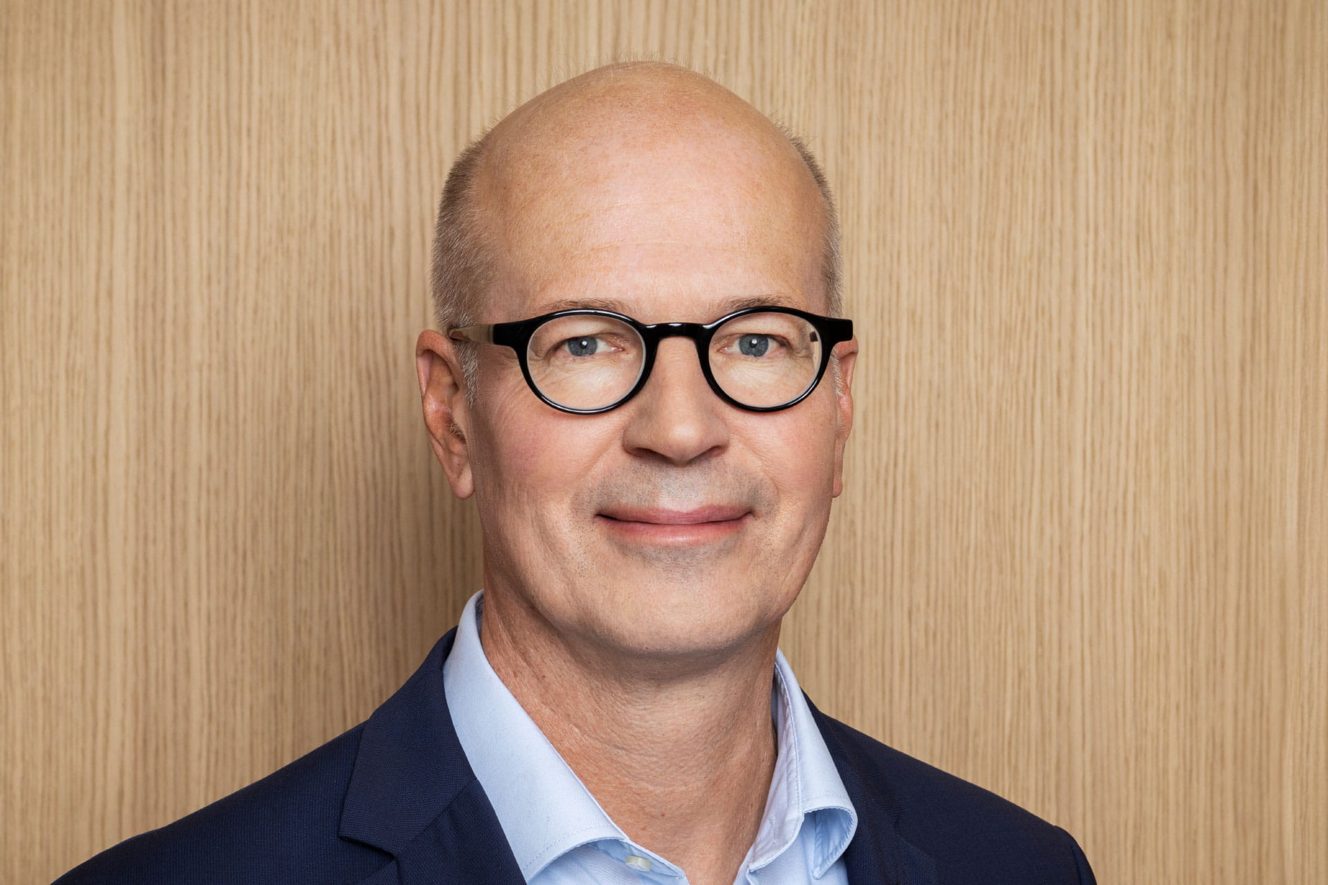 Dirk Stahl (1966, CH), Dr. rer. pol. Stellvertreter des CEO (seit 2010), Unternehmensleiter BLS Cargo AG (seit 2000)